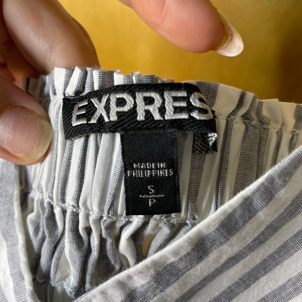 Express Top - Picture 3 of 4